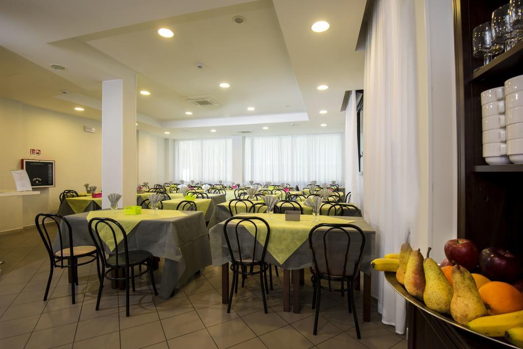 Hotel Scarlet Rimini Zewnętrze zdjęcie
